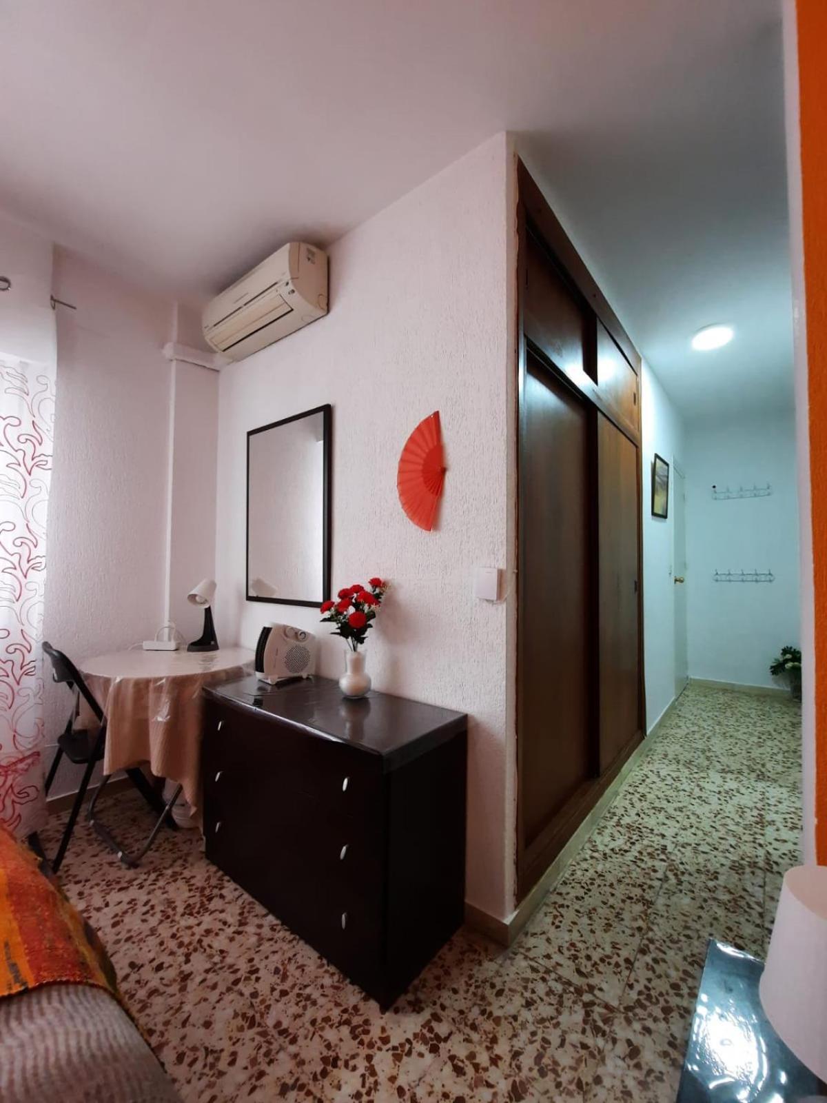 Habitaciones En Mi Piso Del Centro De Huelva Exterior foto